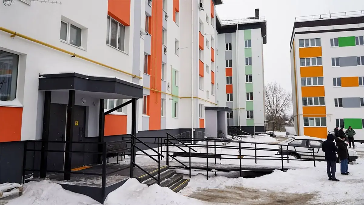 У Макарові відновили житло для 125 родин, чиї домівки постраждали від обстрілів