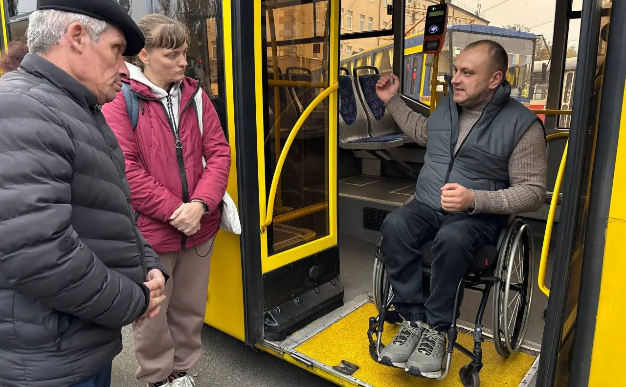 Понад 1 000 водіїв «Київпастрансу» пройшли тренінги для покращення перевезень пасажирів маломобільних груп