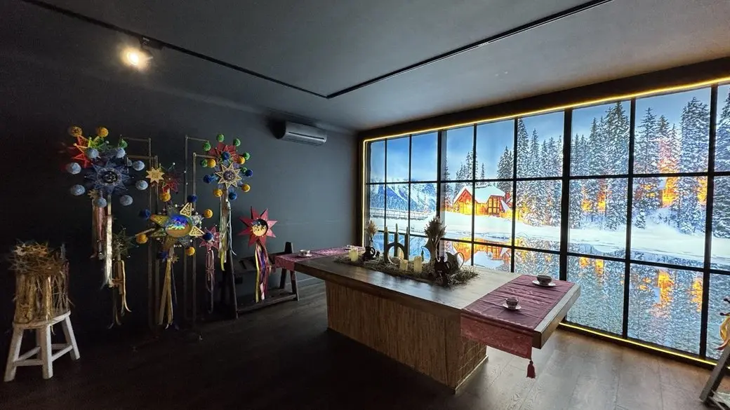 Під Києвом відкрився маєток «Різдвяні історії» з інтерактивними локаціями та Святим Миколаєм