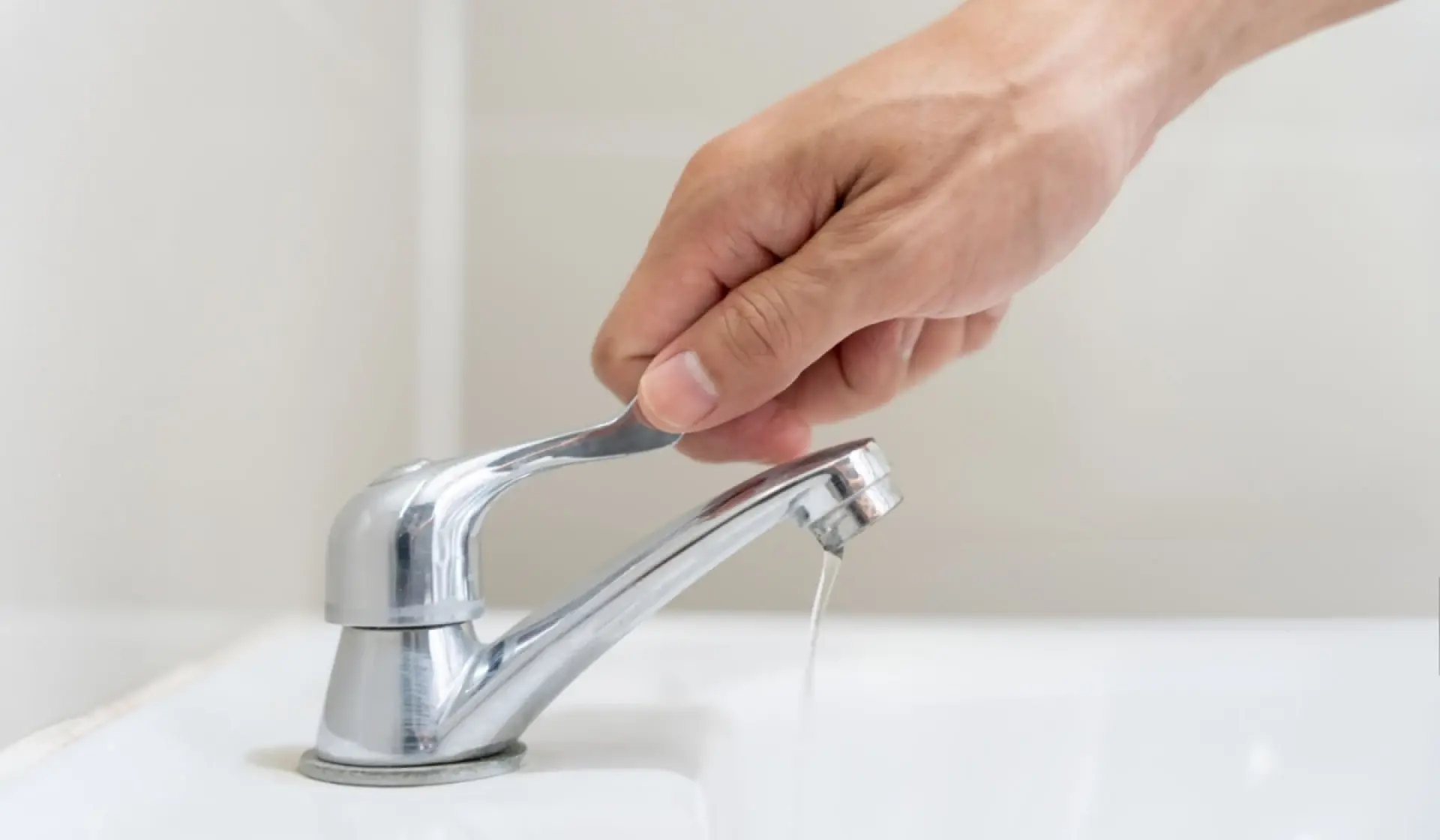 У Києві через наслідки обстрілів зафіксовано зниження тиску у водопровідній мережі