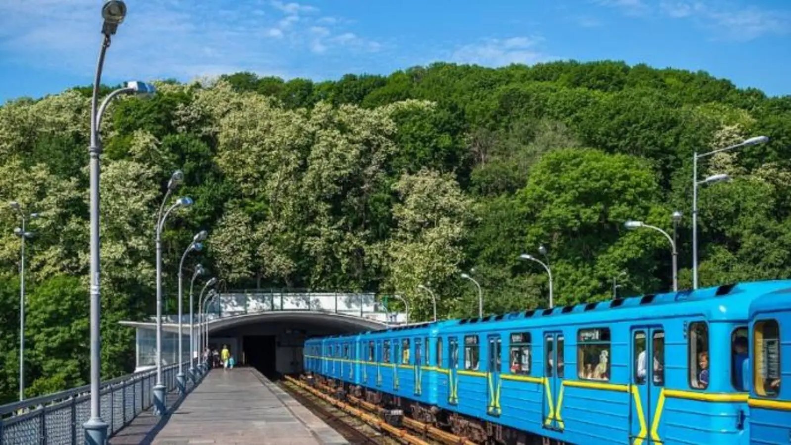Скорочення комендантської години: як зміниться робота столичного метро із 10 вересня
