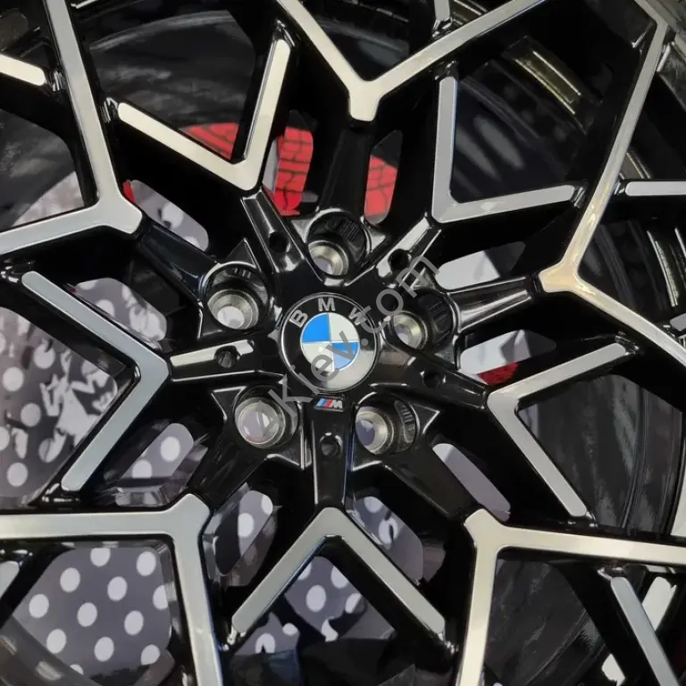 20" оригінальні ковані літні колеса BMW M5 F90 M8 F91 F92 813M style