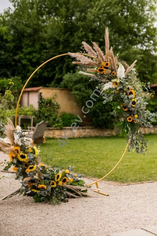 Оренда арок з живими квітами