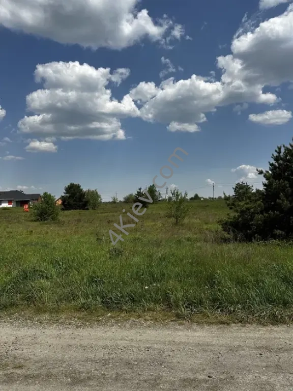 Продам 12 соток під забудову поруч ліс