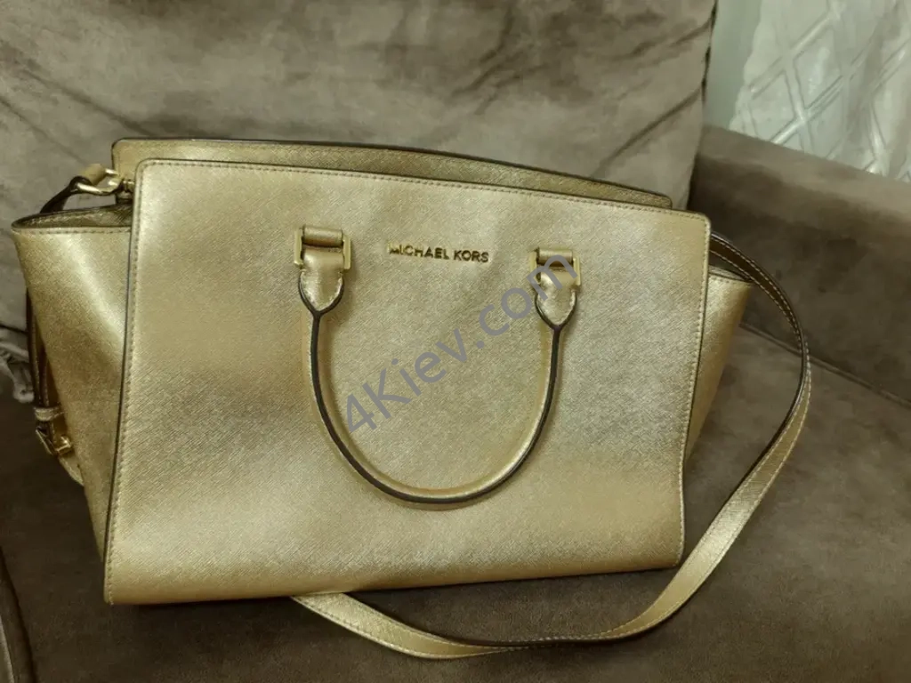 Сумка кожаная Michael Kors