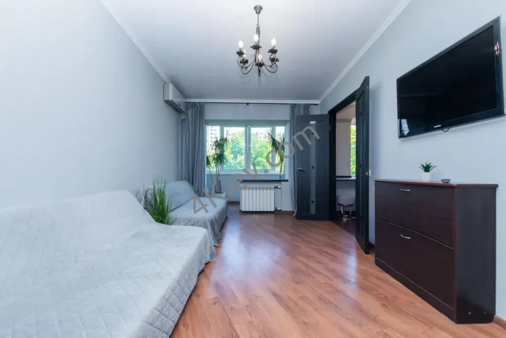 Оренда 3-кім квартири подобово Київ Вишневе