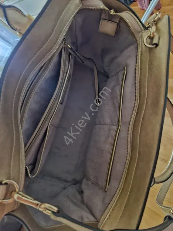 Сумка кожаная Michael Kors