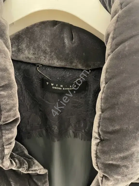 Велюрова утеплена куртка Twin-set M