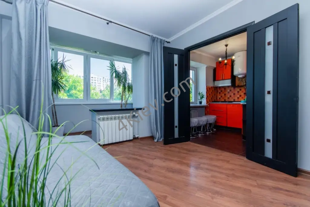 Оренда 3-кім квартири подобово Київ Вишневе