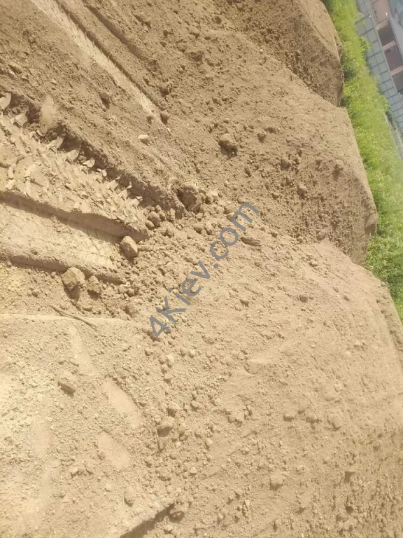 Чорнозем (земля) в наявності пісок щебінь відсів вивіз сміття