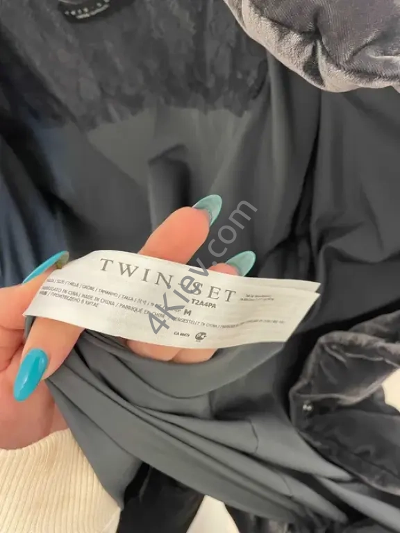 Велюрова утеплена куртка Twin-set M