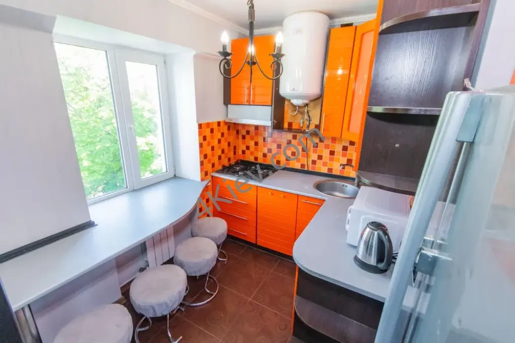 Оренда 3-кім квартири подобово Київ Вишневе