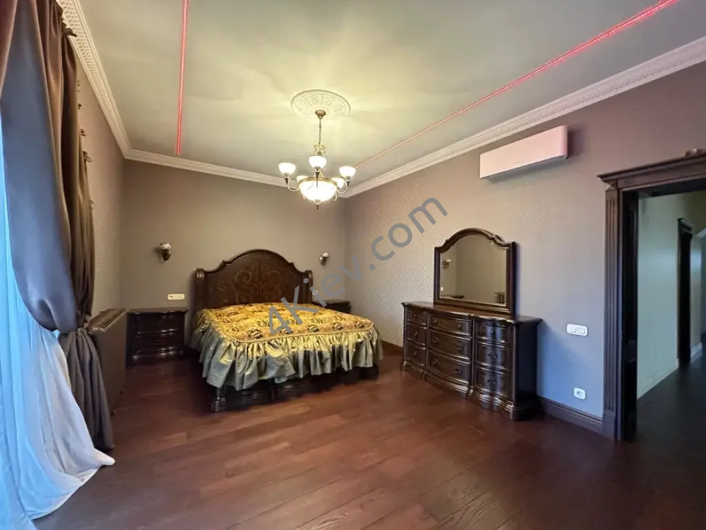 Розкішний будинок 640 м2, Лісова Буча! 30 соток!