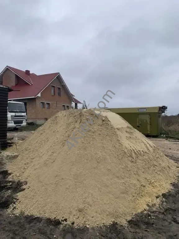 Чорнозем (земля) в наявності пісок щебінь відсів вивіз сміття