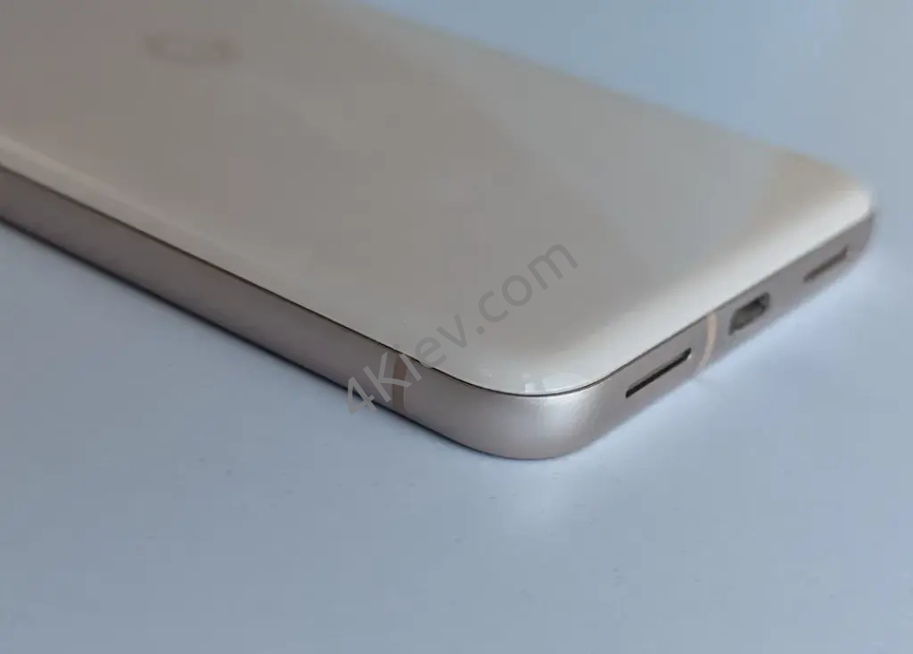 Google pixel 8 рожевого кольору