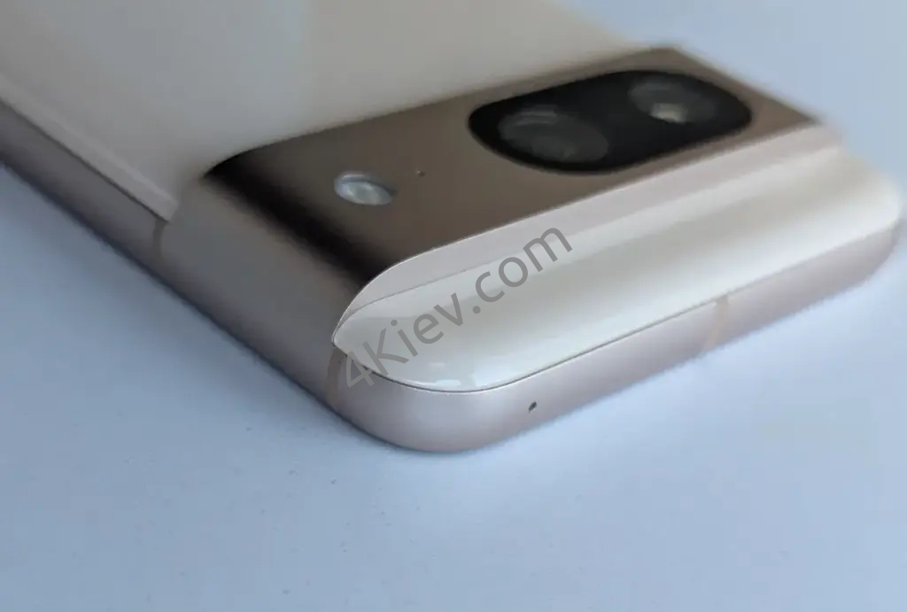 Google pixel 8 рожевого кольору