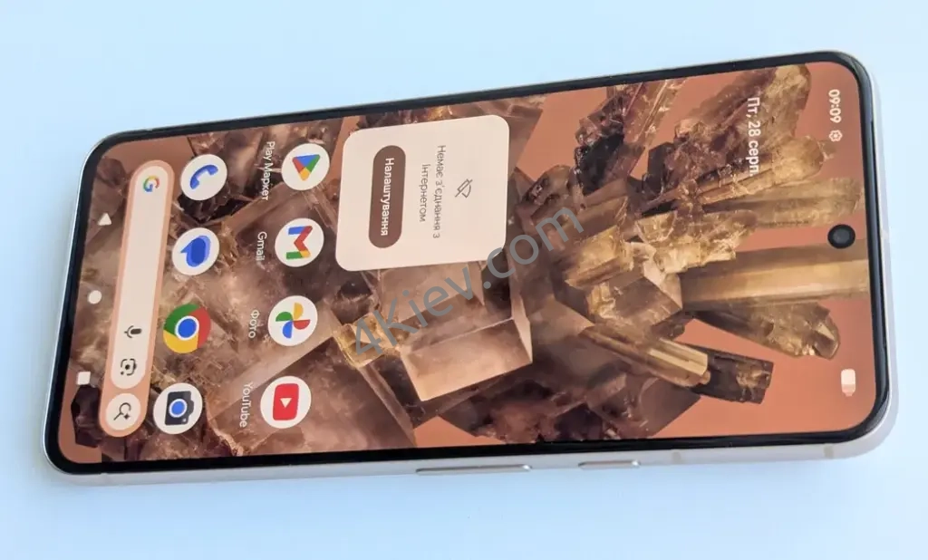 Google pixel 8 рожевого кольору