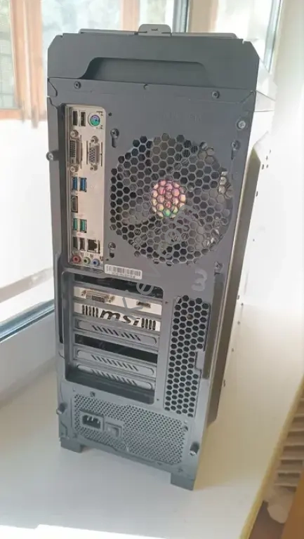 Компьютер ASUS Prime B360-Plus CPU: Intel Core i7 8700K 3.70GHz RAM: 16Gb ddr4-2666MHz