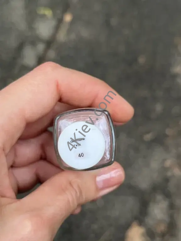 Лак для нігтів Essie Demure vix 40
