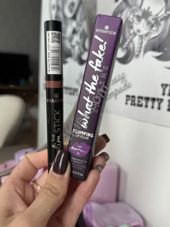 Косметика з адвент календаря Essence