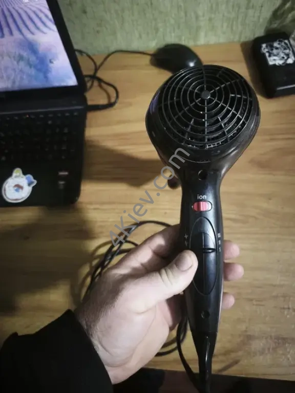 фен для волосся Bosch 2200w