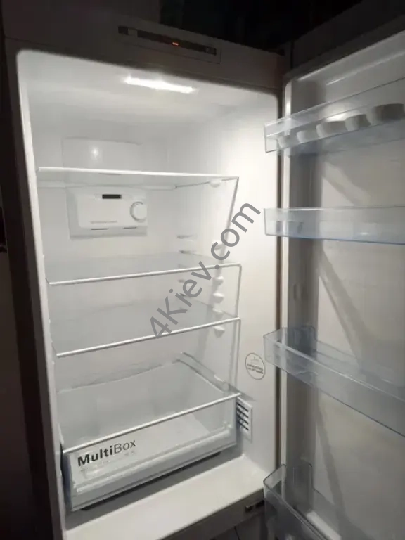 Продам холодильник Bosch KGN36NL30