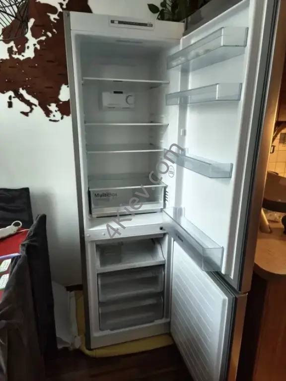 Продам холодильник Bosch KGN36NL30