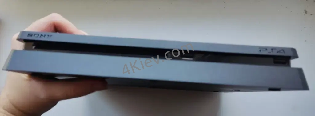 playstation 4 slim