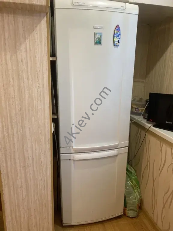 Продам холодильник Electrolux бу