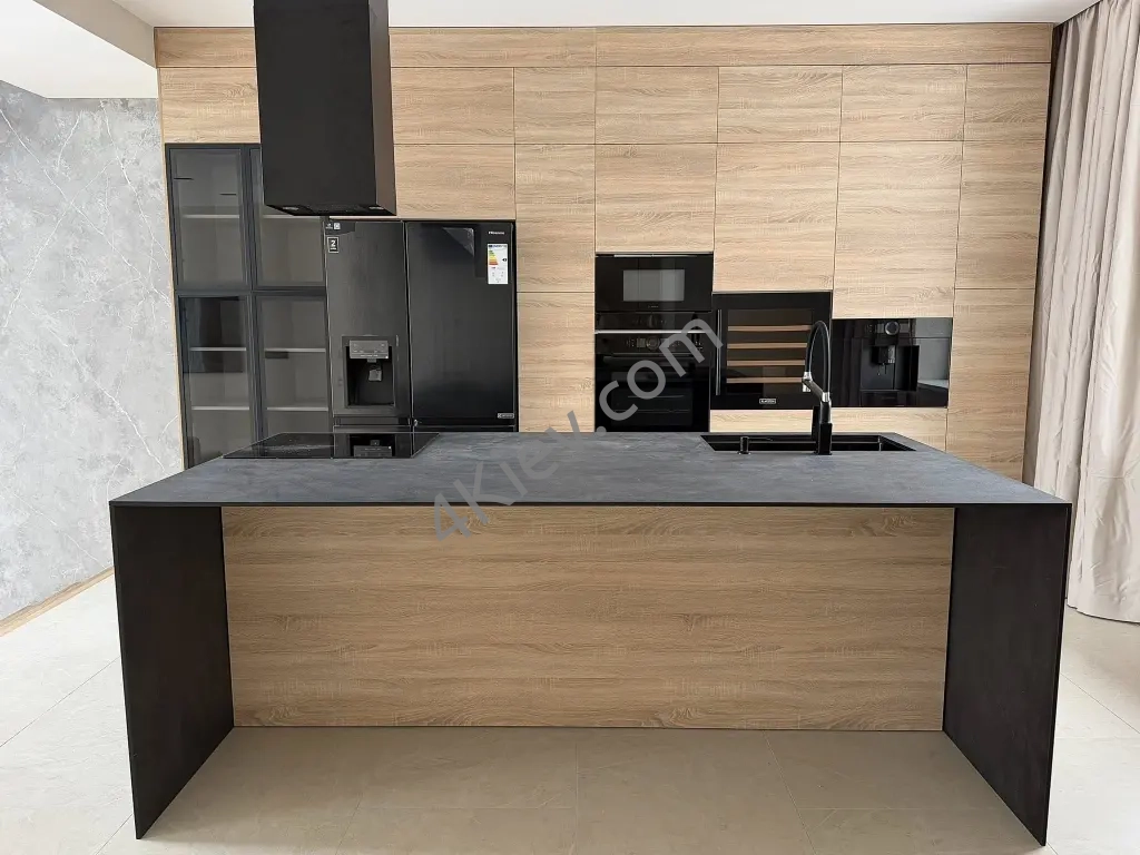 Таунхаус мрії біля озера у с. Гатне