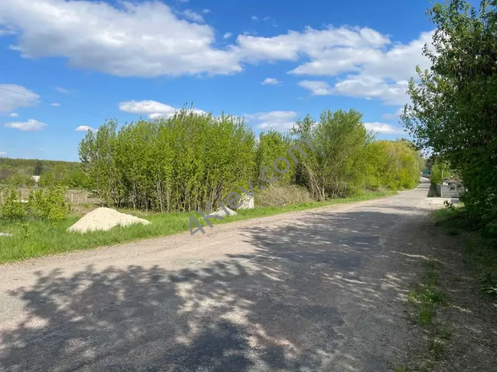 Без комісії!!Продається ділянка 5сот під забудову біля Озера DachaLove