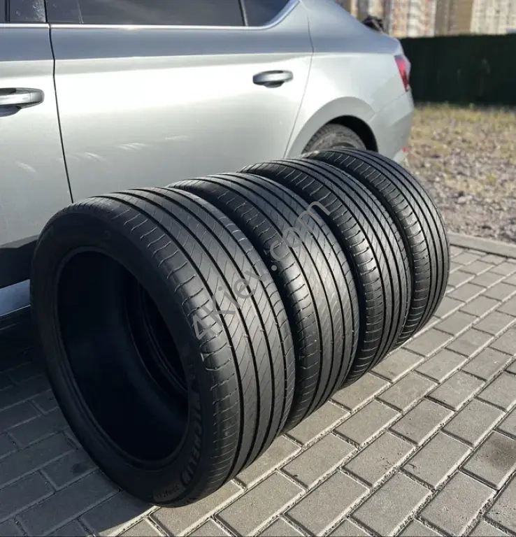 MICHELIN Primacy 4 225 50 R18 99V