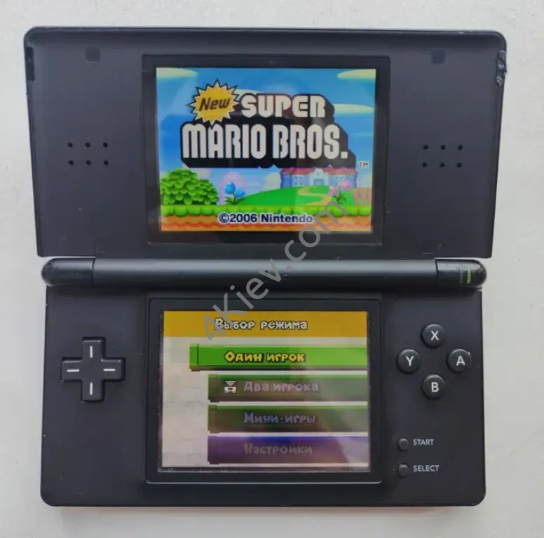 Портативна ігрова консоль Б/У Nintendo DS Lite (Black) + картридж R4i із іграми!