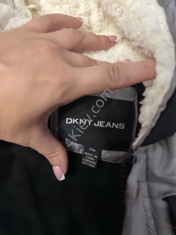 Дитяча зимова куртка DKNY Jeans (оригінал, нова з біркою)