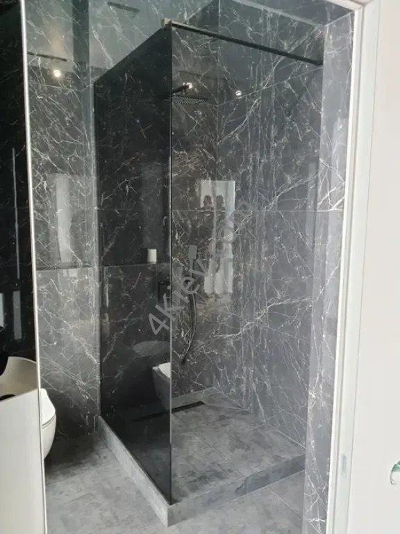 скляні душові кабіни під замовлення