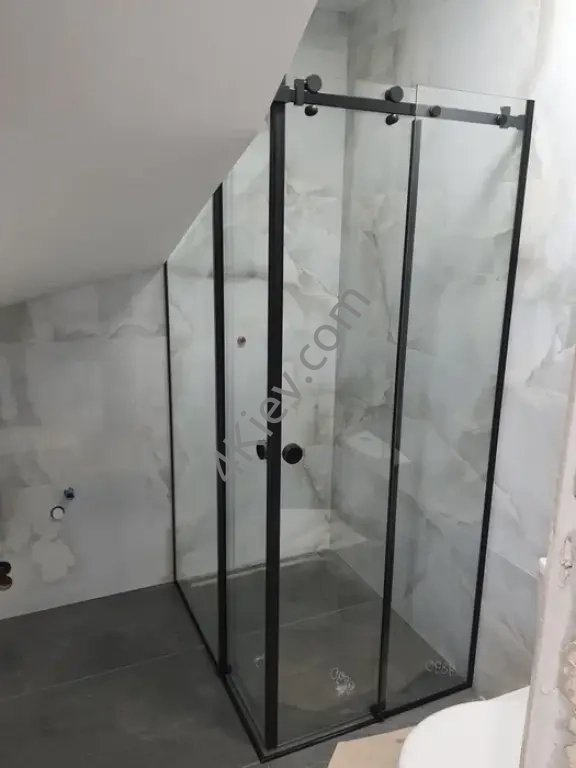 скляні душові кабіни під замовлення