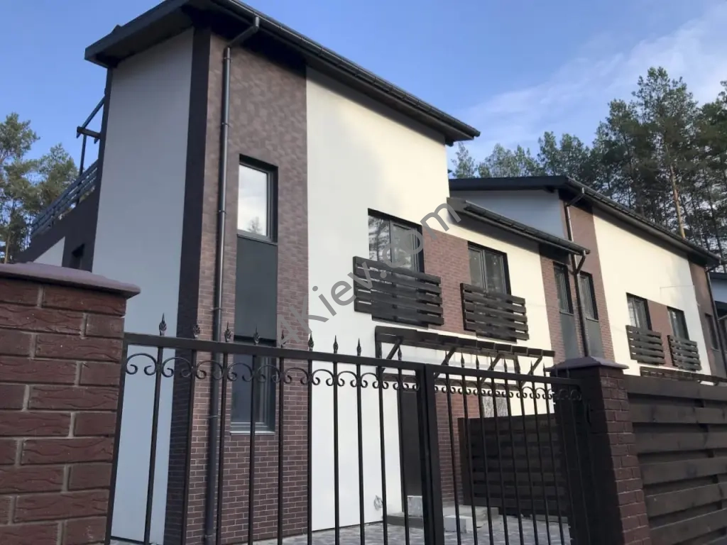 Таунхауси в Гостомелі в гарній лісовій локації!