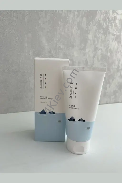 М’яка пінка для вмивання Round Lab 1025 Dokdo Cleanser