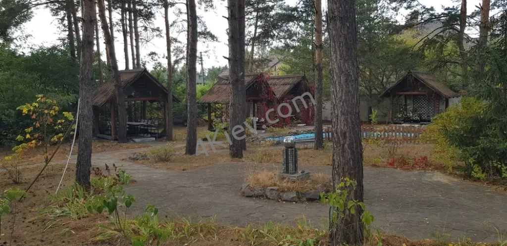 Готельно-ресторанний комплекс 40сот.; S-507м2 (Блакитне озеро)