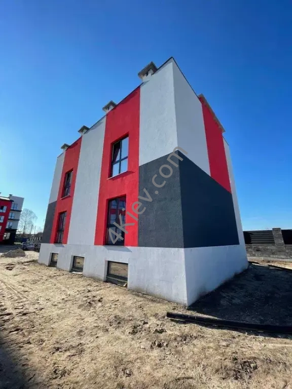 Дуплекс 74 м2. + 35 кв підвал. Тепла підлога! Газ, центр Гостомеля