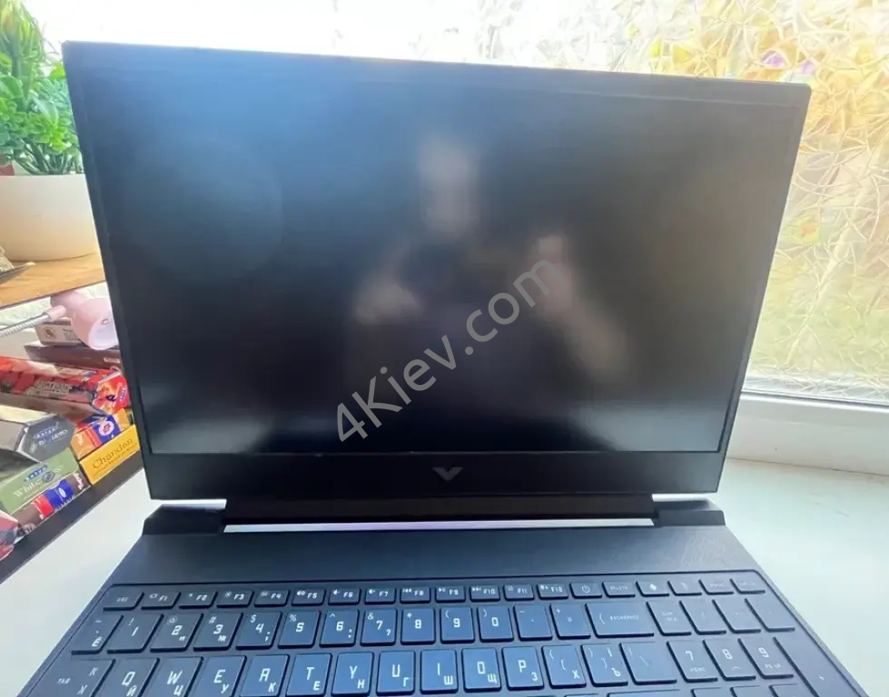 Ігровий ноутбук HP Victus 15-fa1093dx — на запчастини / відновлення