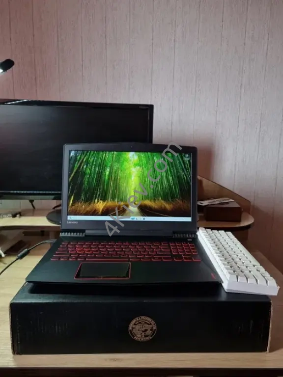 Ігровий ноутбук lenovo legion y520 + клавіатура в подарунок