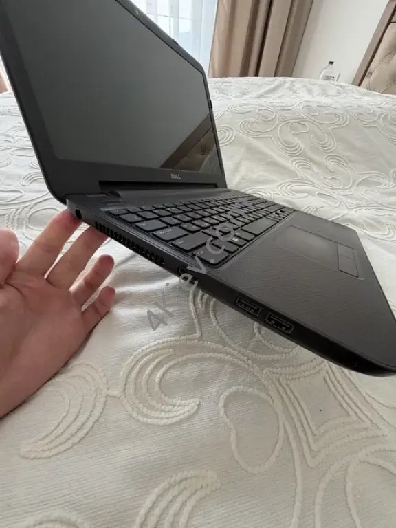ноутбук dell inspirion p28