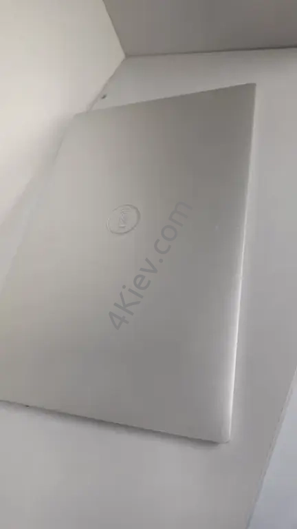 Ноутбук DEll Desktop-9 16/256 gb
