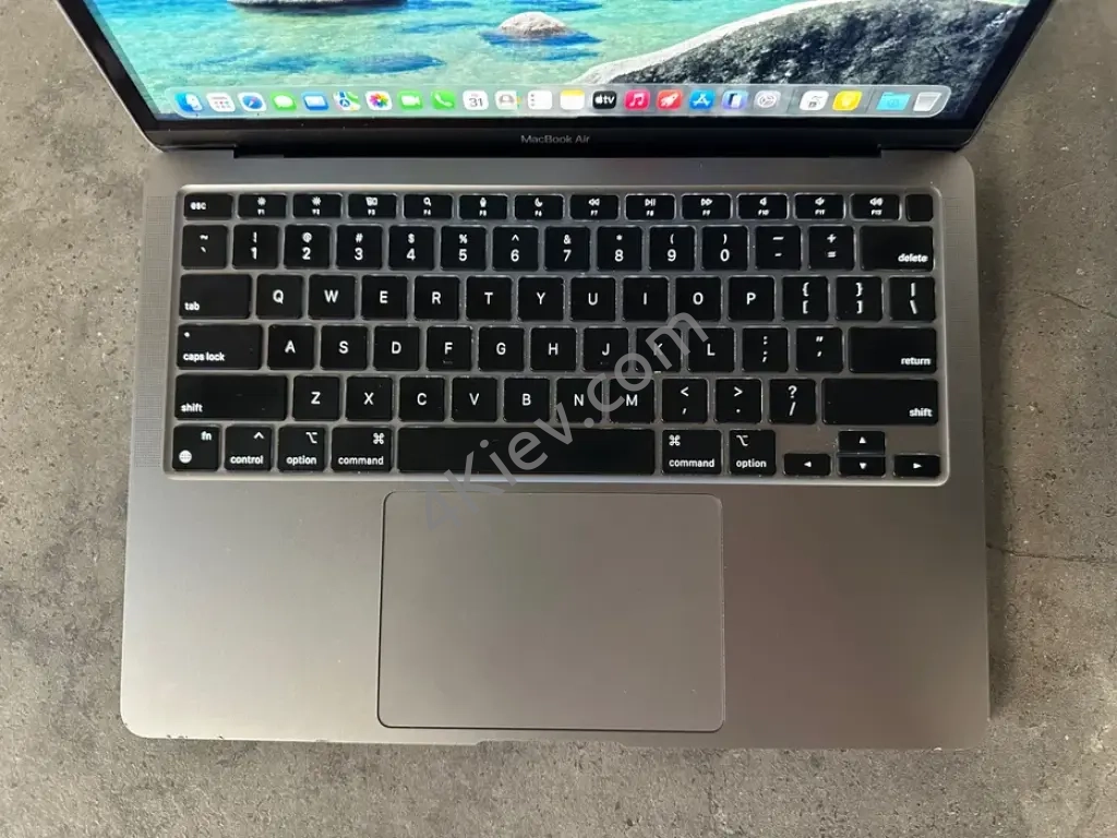 MacBook Air 13 M1 8/256GB Space Gray — АКБ 100%, 63 цикли!