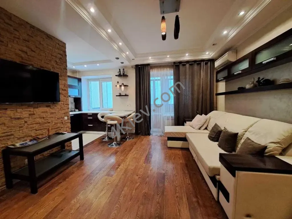 Оренда квартири біля метро, Палац Україна, Велика Васильківська 118