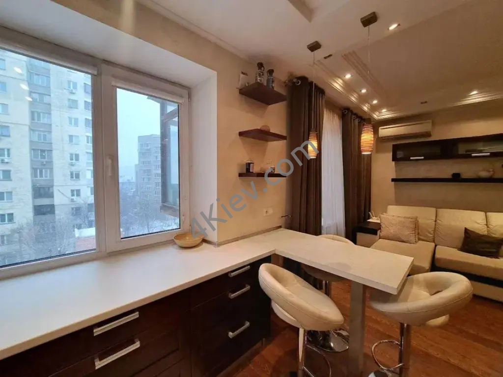 Оренда квартири біля метро, Палац Україна, Велика Васильківська 118