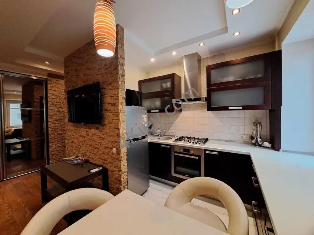 Оренда квартири біля метро, Палац Україна, Велика Васильківська 118