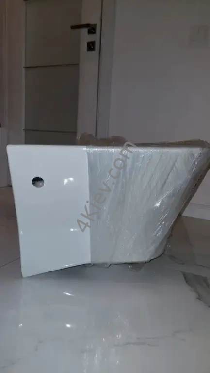 Чаша унитаза Roca Nexo A346640000