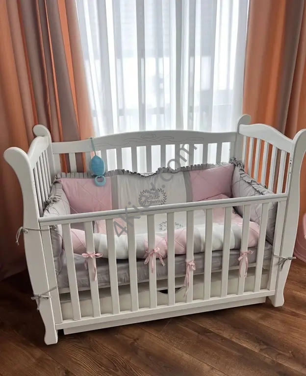 Продам дерев’яне дитяче ліжечко